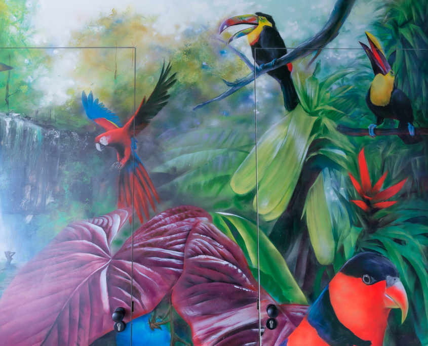 Image of a rain forest designed and painted by Telmo & Miel as found in the entrance of the Blue Tomato Coffeeshop in Hoorn
