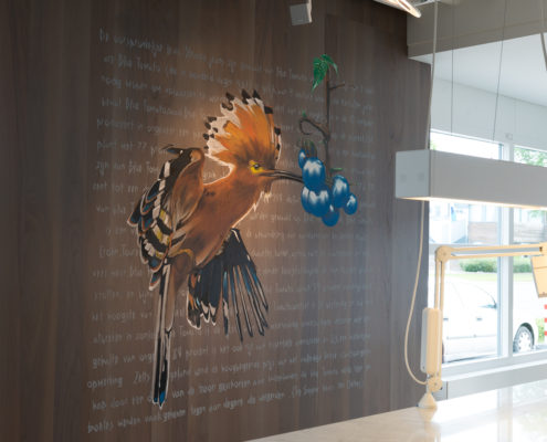 Hoopoe bird painted by Telmo & Miel at the Blue Tomato Coffeeshop Hoorn